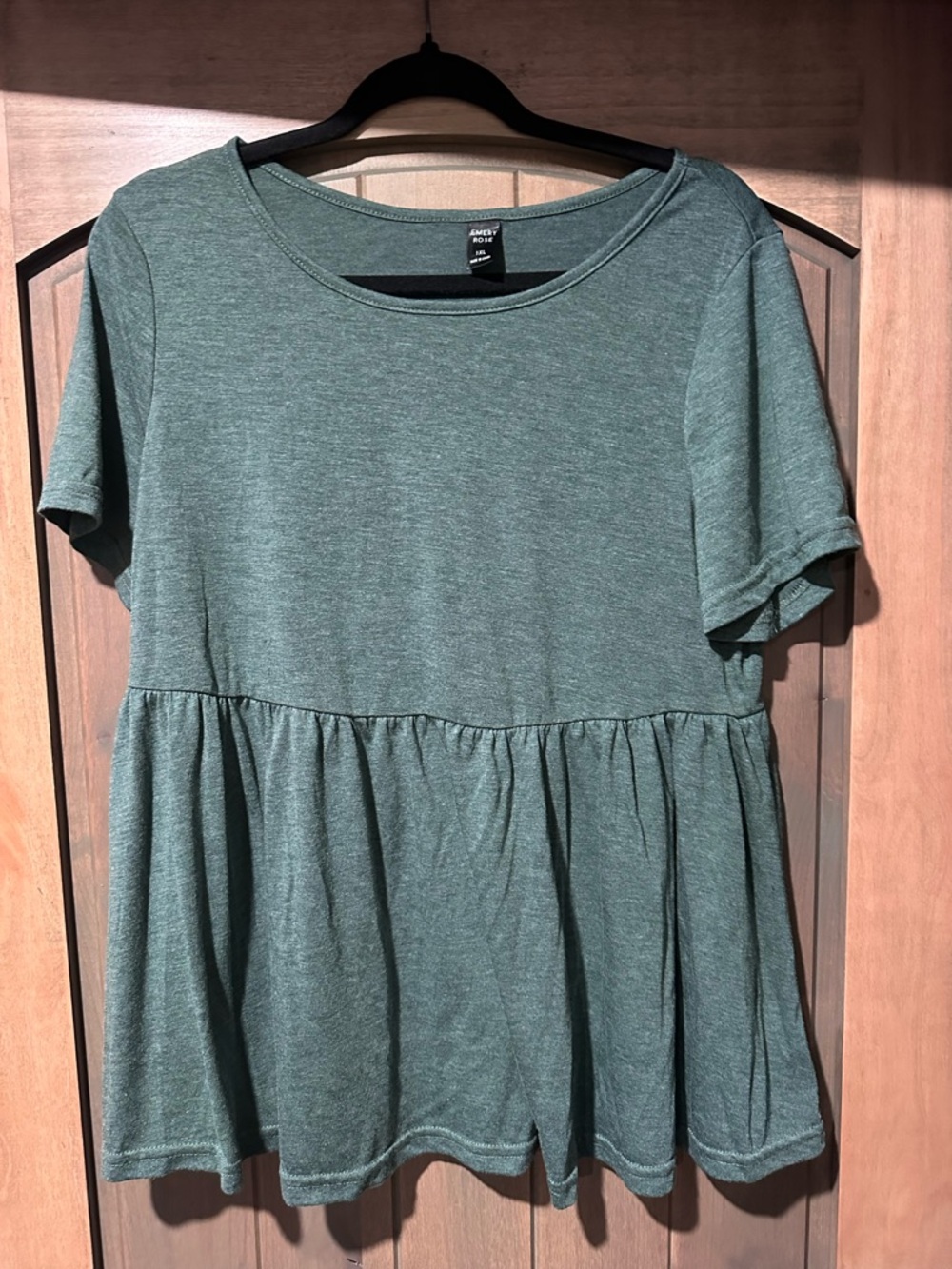 Green Peplum Short Sleeve Top